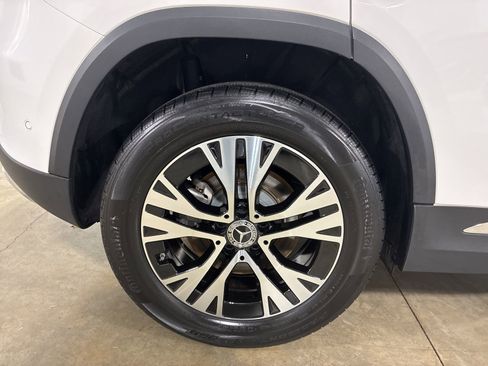 Used 2025 Mercedes-Benz GLA 250 4MATIC image 28