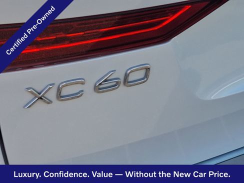 Certified 2023 Volvo XC60 B5 Core w/ Climate Package AWD/4WD image 5