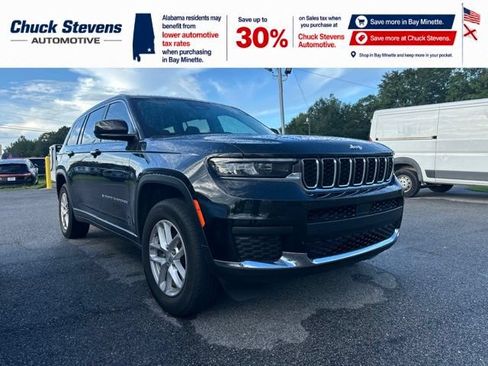 Used 2023 Jeep Grand Cherokee L Laredo RWD image 3