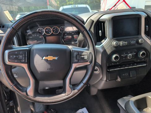 Used 2021 Chevrolet Silverado 1500 LT w/ Bed Protection Package RWD image 12