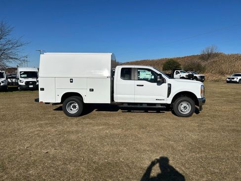 New 2026 Ford F350 XL w/ XL Chrome Package AWD/4WD image 5