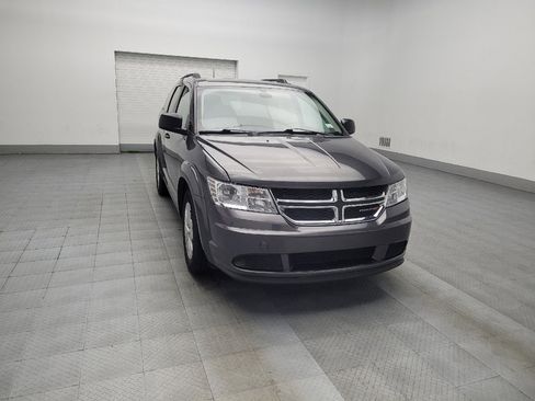 Used 2020 Dodge Journey SE w/ SE Popular Equipment Group image 13