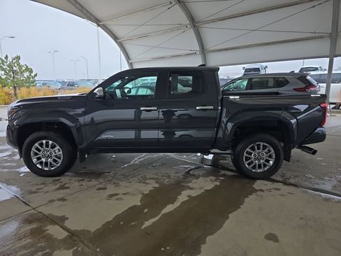 Used 2025 Toyota Tacoma Limited image 2