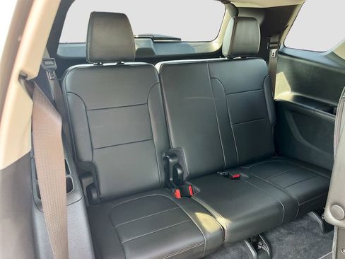 Used 2020 Chevrolet Traverse Premier w/ Redline Edition image 28