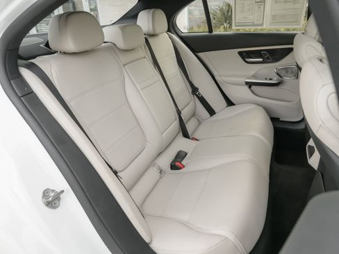 Used 2024 Mercedes-Benz C 300 4MATIC Sedan image 38