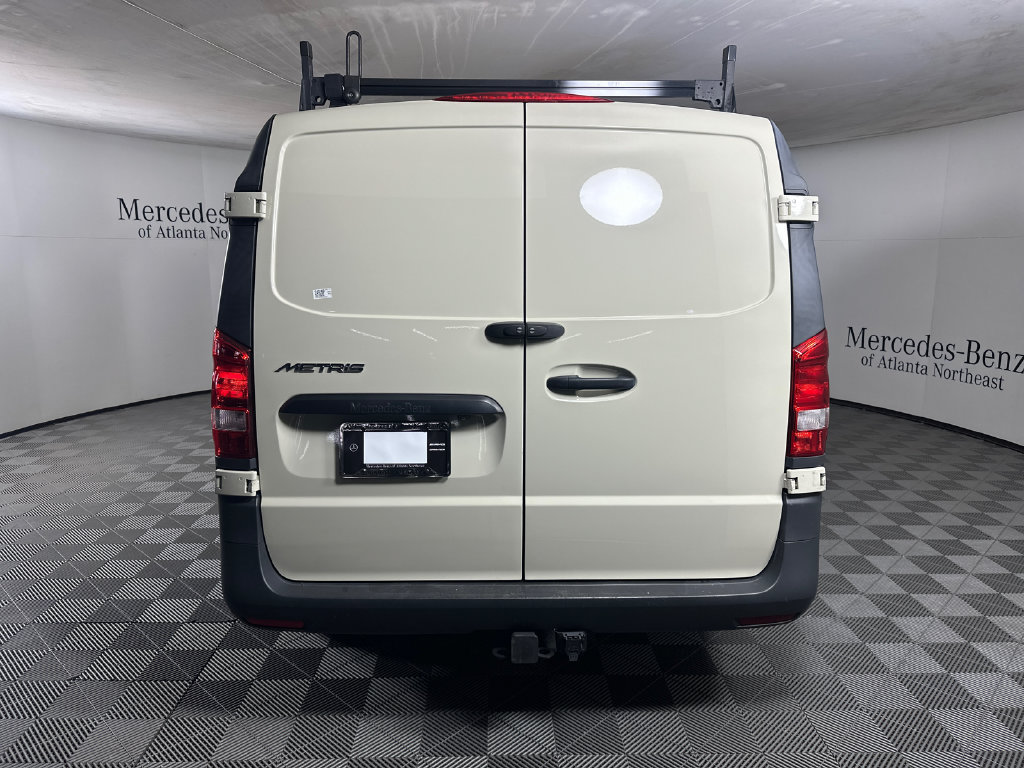 Used 2023 Mercedes-Benz Metris image 6