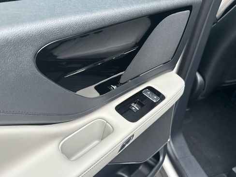 New 2026 Lincoln Aviator 2WD image 12