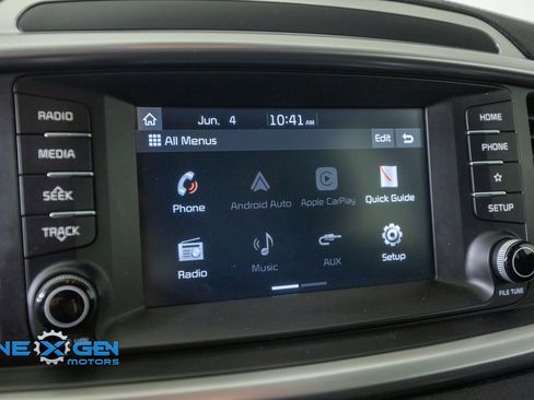 Used 2019 Kia Sorento AWD image 17