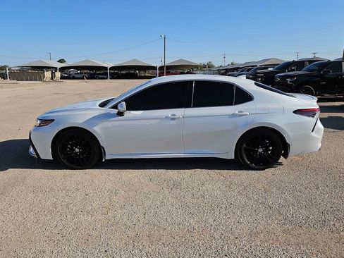 Used 2024 Toyota Camry XSE FWD image 5