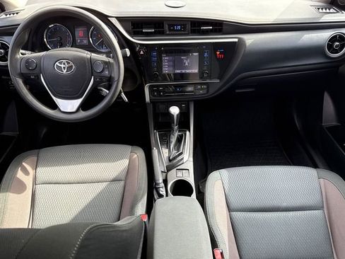 Used 2019 Toyota Corolla LE FWD image 11