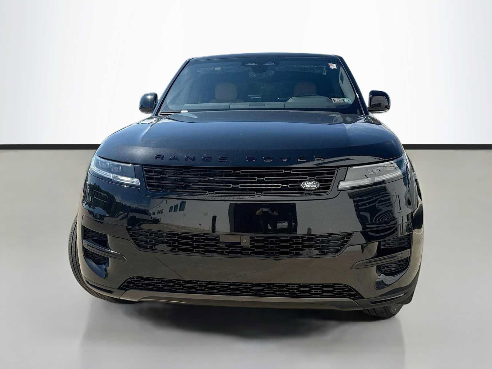 New 2027 Land Rover Range Rover Sport SE AWD/4WD image 2