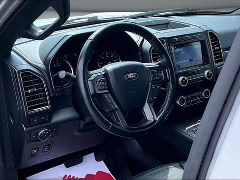 Used 2019 Ford Expedition Limited w/ Equipment Group 301A RWD image 17