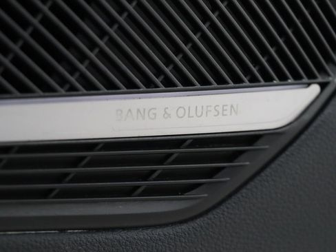 Used 2021 Audi S4 Premium Plus w/ Premium Plus Package image 30