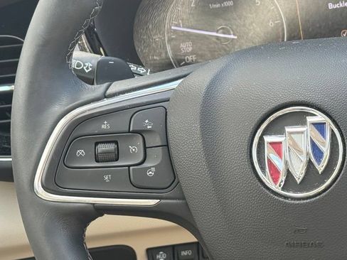 Used 2021 Buick Envision Avenir w/ Technology Package II AWD/4WD image 18