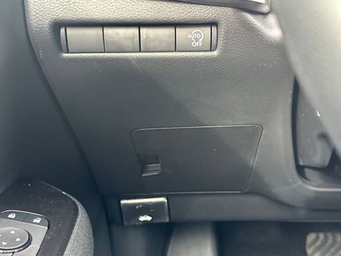 New 2026 Nissan Kicks S image 16