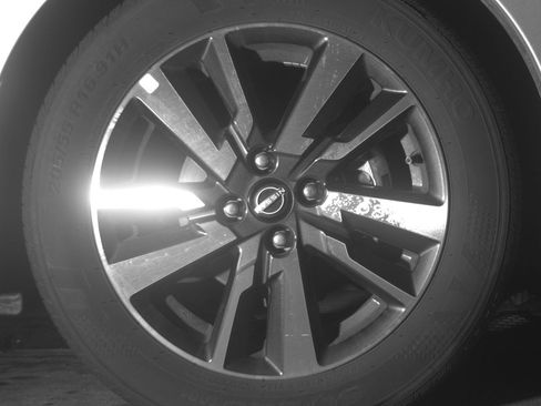 Used 2025 Nissan Versa SV image 13