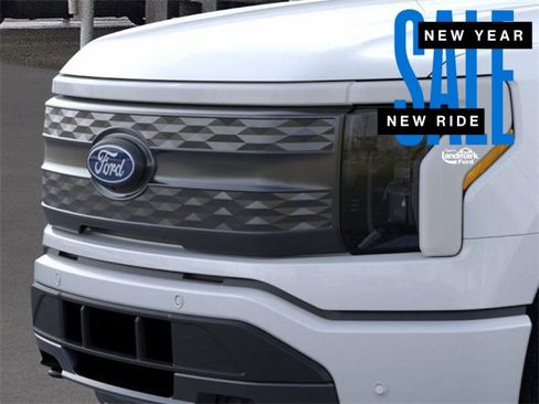 New 2025 Ford F150 Lightning Lariat image 18