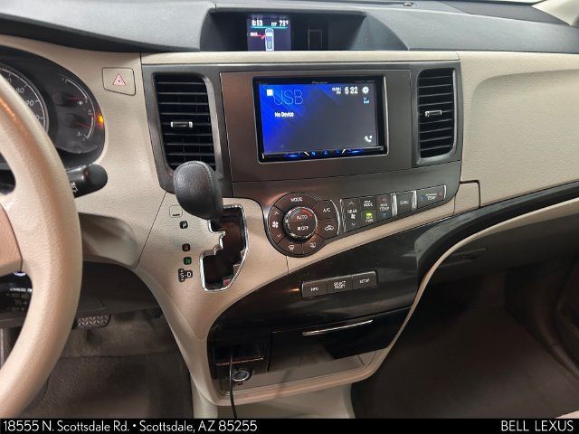 Used 2013 Toyota Sienna LE w/ Towing Pkg FWD image 22