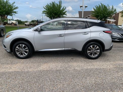 Used 2018 Nissan Murano SV FWD image 5