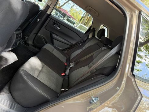 Used 2025 Nissan Rogue SV image 23