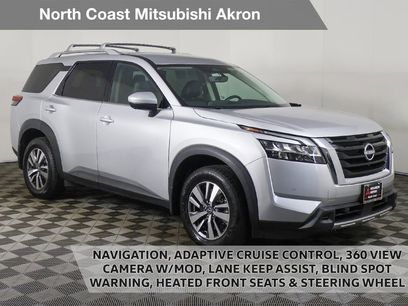 Used 2023 Nissan Pathfinder SL