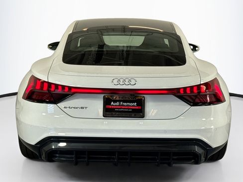 Used 2022 Audi e-tron GT Premium Plus image 6