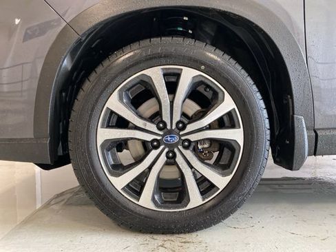 Certified 2023 Subaru Forester Limited image 5