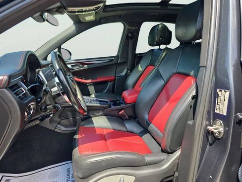 Used 2019 Porsche Macan AWD/4WD image 9