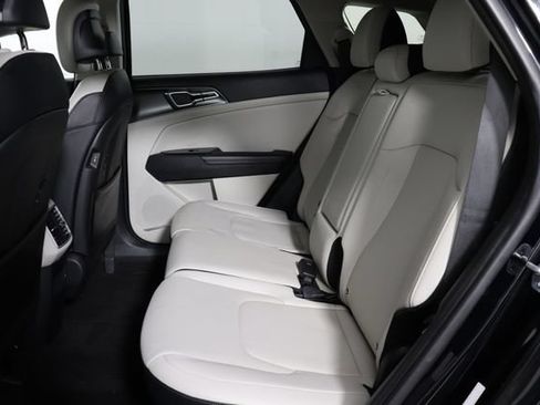 Used 2023 Kia Sportage EX FWD image 16