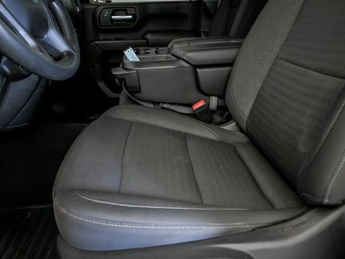 Certified 2024 Chevrolet Silverado 2500 Custom w/ Custom Value Package image 10