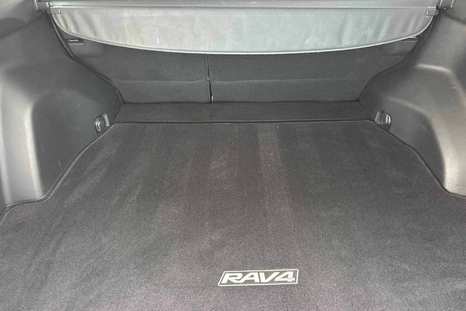 Certified 2021 Toyota RAV4 LE AWD/4WD image 15