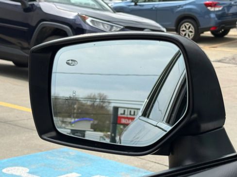 Used 2017 Subaru Outback 3.6R Touring image 38