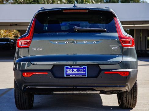 New 2026 Volvo XC40 B5 Plus w/ Protection Package Premier image 5