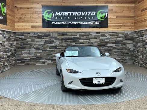 Used 2018 MAZDA MX-5 Miata Grand Touring image 11