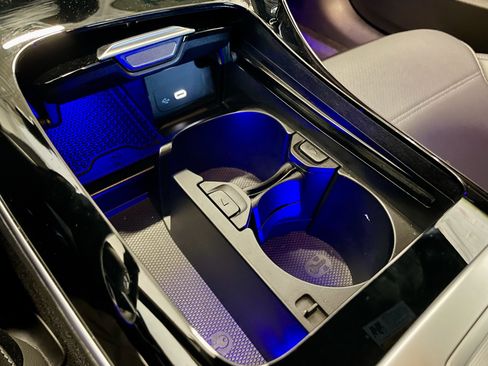 Used 2024 Mercedes-Benz C 300 4MATIC Sedan image 39