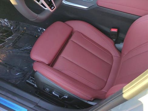 New 2026 BMW 330i Sedan w/ M Sport Package RWD image 4