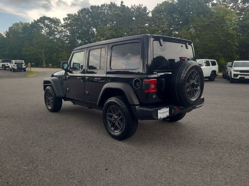 Used 2026 Jeep Wrangler Unlimited Sport AWD/4WD image 6