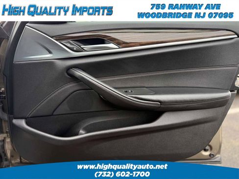 Used 2017 BMW 530i xDrive AWD/4WD image 52