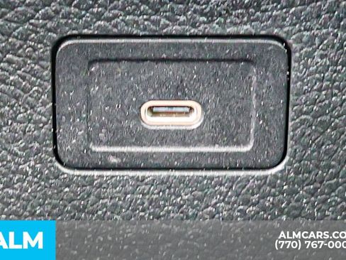 Used 2025 Mercedes-Benz CLA 250 w/ AMG Night Package image 50