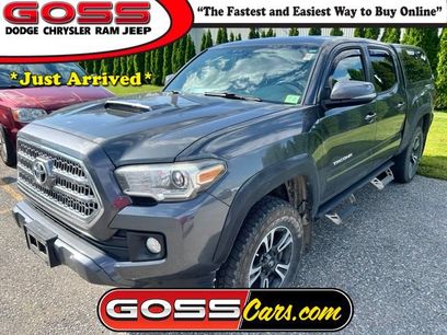 Used 2017 Toyota Tacoma TRD Sport w/ Tow Package (A/T)