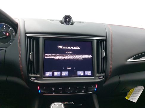 Used 2024 Maserati Levante Modena Ultima AWD/4WD image 22