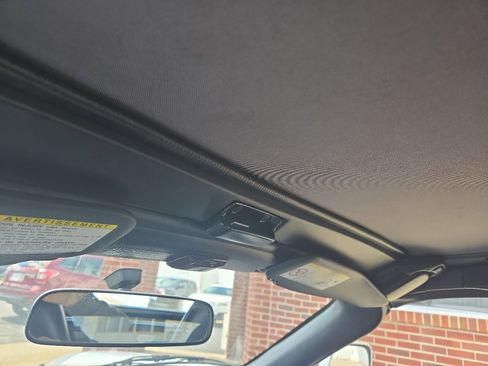 Used 2003 Toyota MR2 image 15