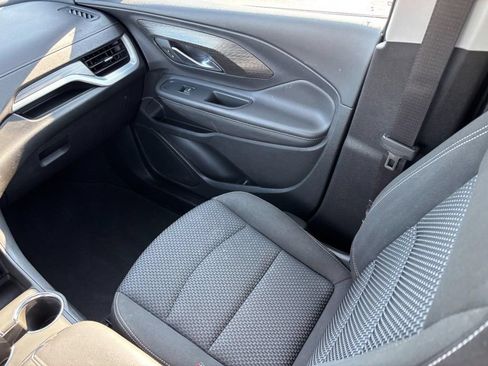 Used 2022 GMC Terrain SLE w/ Driver Convenience Package FWD image 14