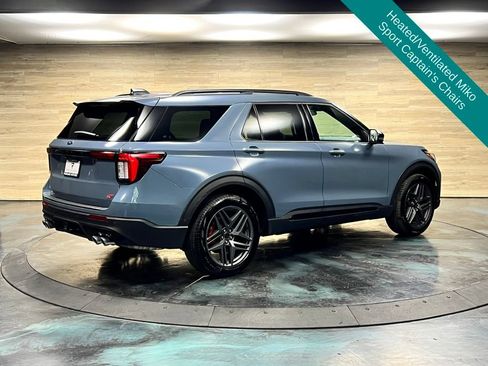 Used 2025 Ford Explorer ST w/ Sun And Sound Package AWD/4WD image 14