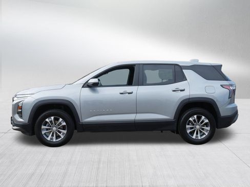 Used 2025 Chevrolet Equinox LT image 4