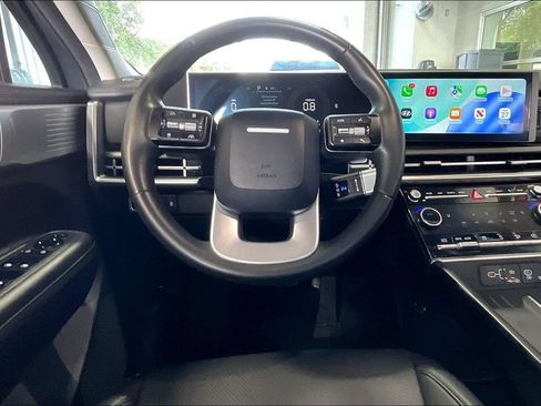 Used 2025 Hyundai Santa Fe SEL AWD/4WD image 5