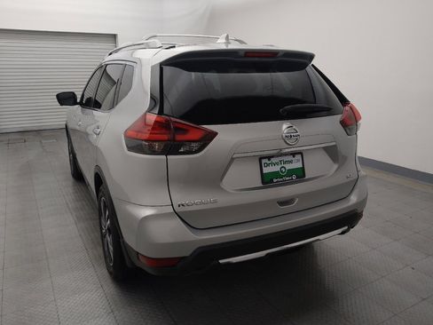 Used 2017 Nissan Rogue SL w/ SL Premium Package image 6