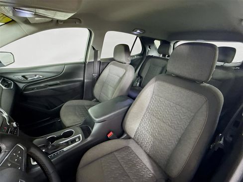 Used 2024 Chevrolet Equinox LT image 11