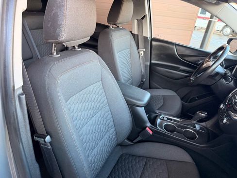 Used 2019 Chevrolet Equinox LT image 17