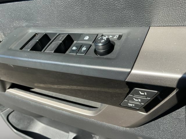Used 2022 Toyota Tundra Limited AWD/4WD image 12